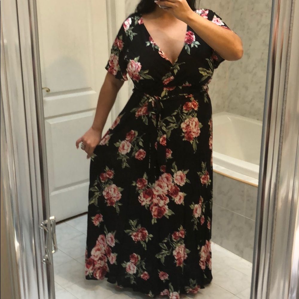 FLORAL BLACK MAXI DRESS - Picture 4 of 6